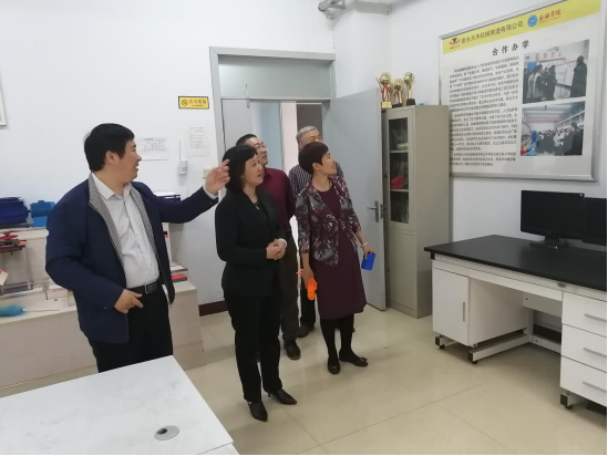 副校长夏新颜到机电工程学院调研指导工作-新乡学院